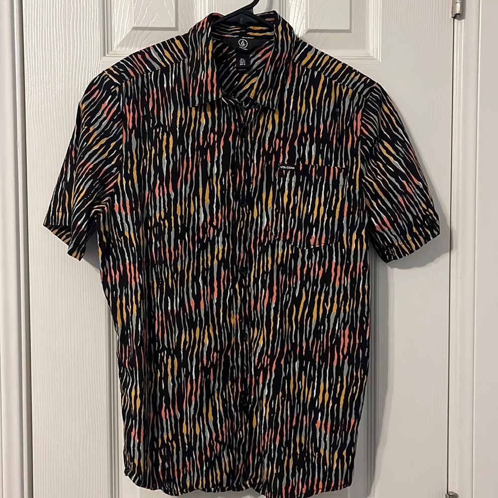 VOLCOM kids shirt